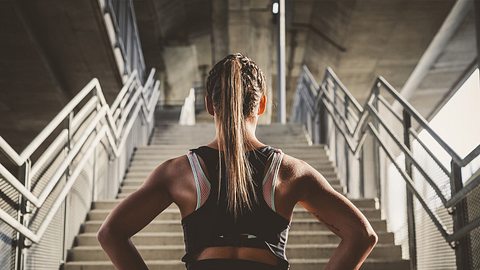 Motivation und gute Vorsätze lassen sich in puncto Fitness nicht immer so leicht durchhalten. Mit unseren Tipps klappt es! - Foto: iStock