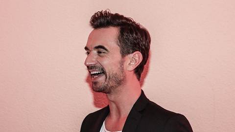 Florian Silbereisen: Dieser Mann zaubert ihm ein Lächeln ins Gesicht! - Foto: IMAGO / CHROMORANGE