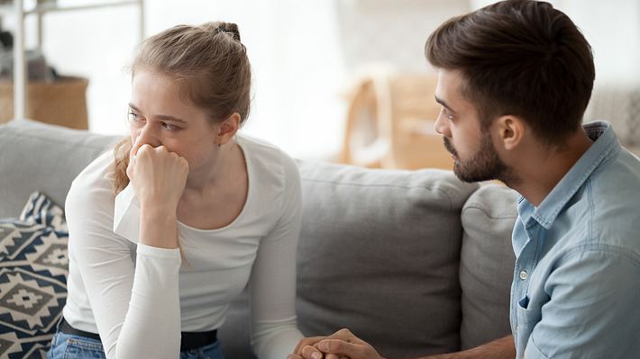 Fremdgehen Erfahrung - Foto: fizkes/iStock