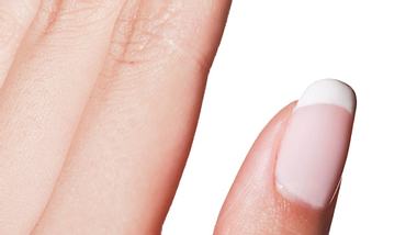 french manicure - Foto: Istock