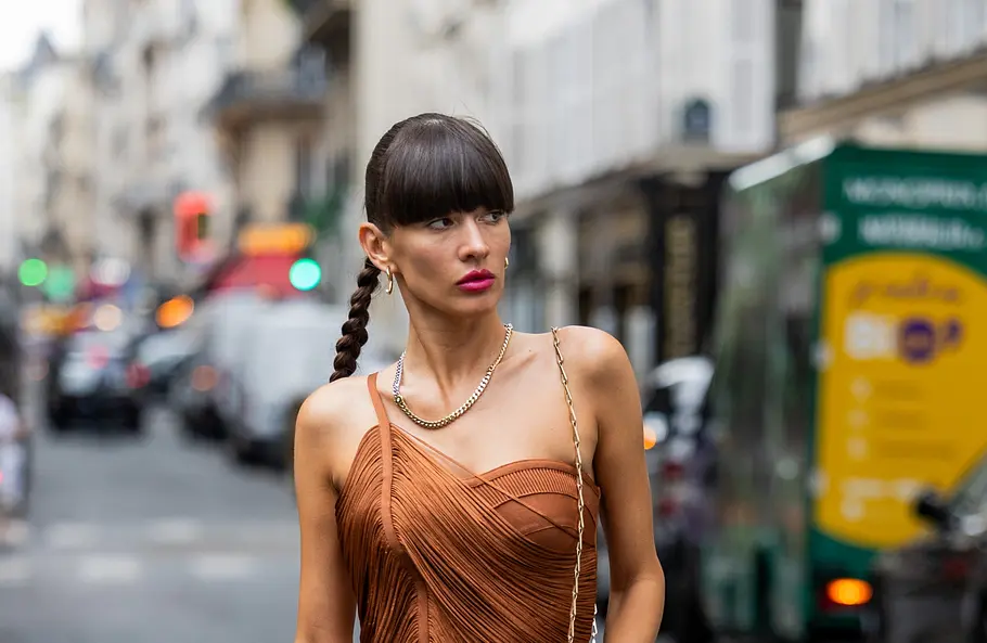 Pony-Frisur für lange, dicke Haare Frisuren für lange, dicke Haare: Die schönsten Haarschnitte und Stylings