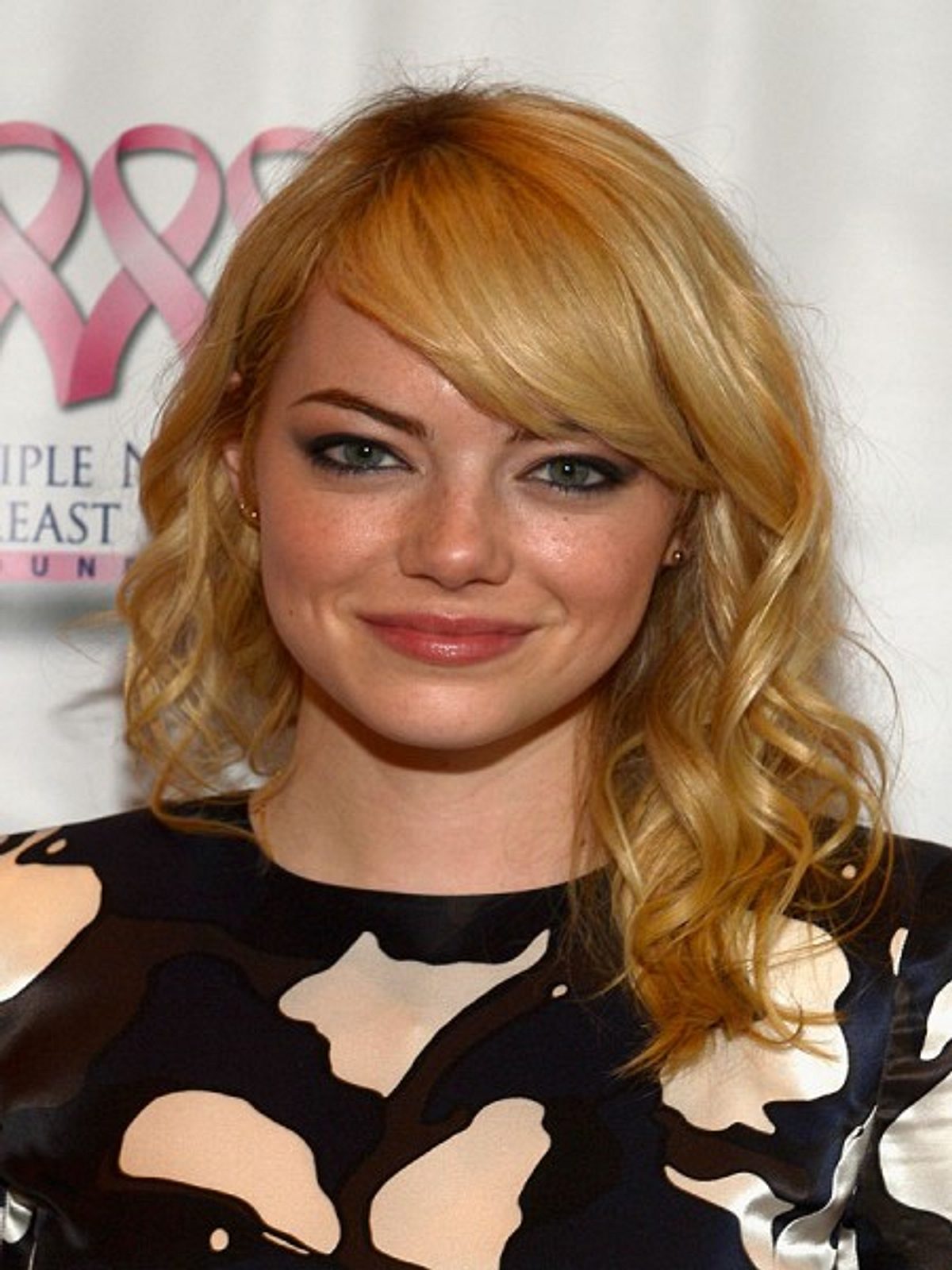 frisuren mittellang mit seitlichem pony emma stone