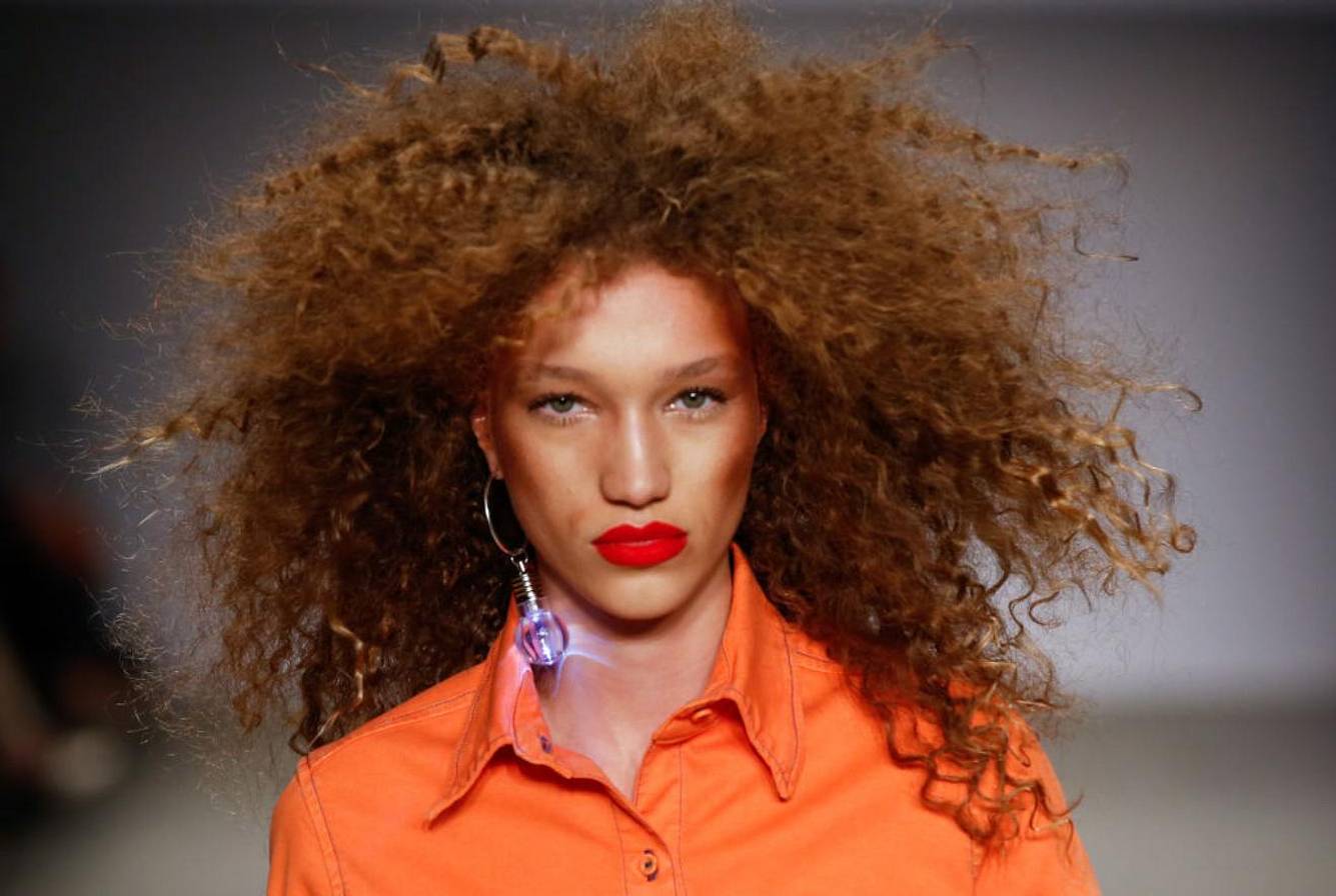 Frisuren-Trends 2019: Diese Haarschnitte und Styles sind angesagt Frisuren-Trends 2019: Diese Haarschnitte und Styles sind angesagt