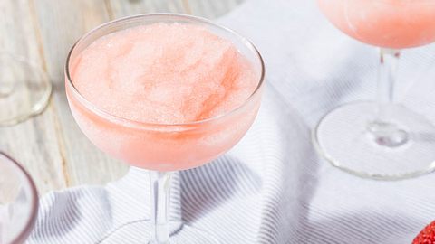 Sommer-Drinks: Tschüss Aperol, wir trinken jetzt Frosé! - Foto: iStock