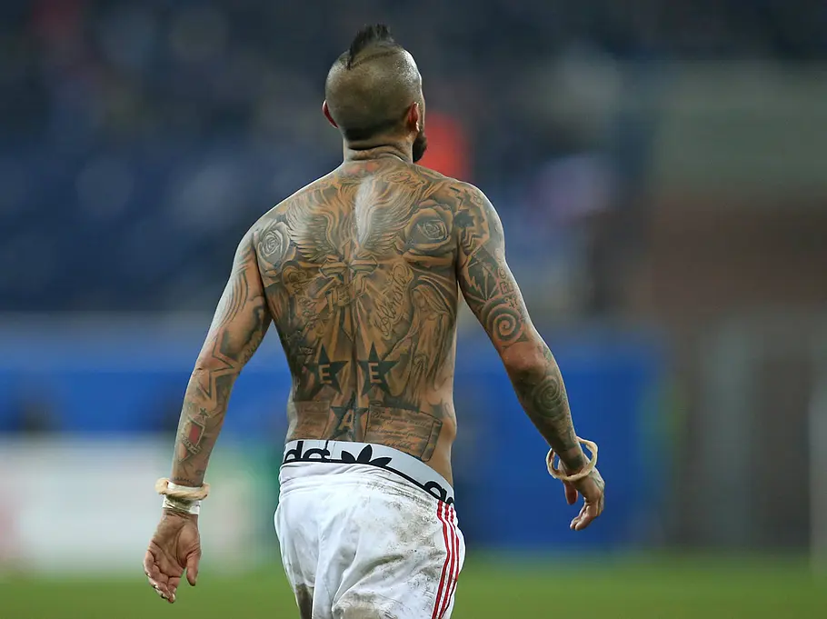 Arturo Vidal: Der Rücken ein Gesamtkunstwerk