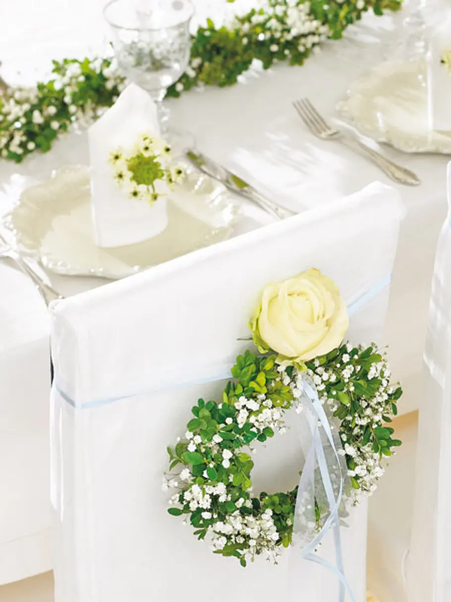 Deko-Tipps für eine rauschende Gartenparty: Fürs glückliche Paar gartenparty deko hochzeitsdeko