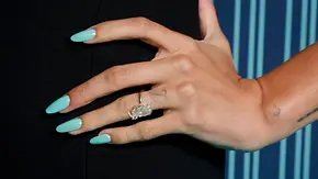 Gelnägel Trends: Diese angesagten Designs für eine Gel-Maniküre sind jetzt in - Foto: Taylor Hill/Getty Images Gelnägel Trends: Diese angesagten Designs für eine Gel-Maniküre sind jetzt in - Foto: Taylor Hill/Getty Images