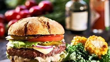 11 gesunde Burger Rezepte zum Schlemmen - Foto: Olivia/iStock