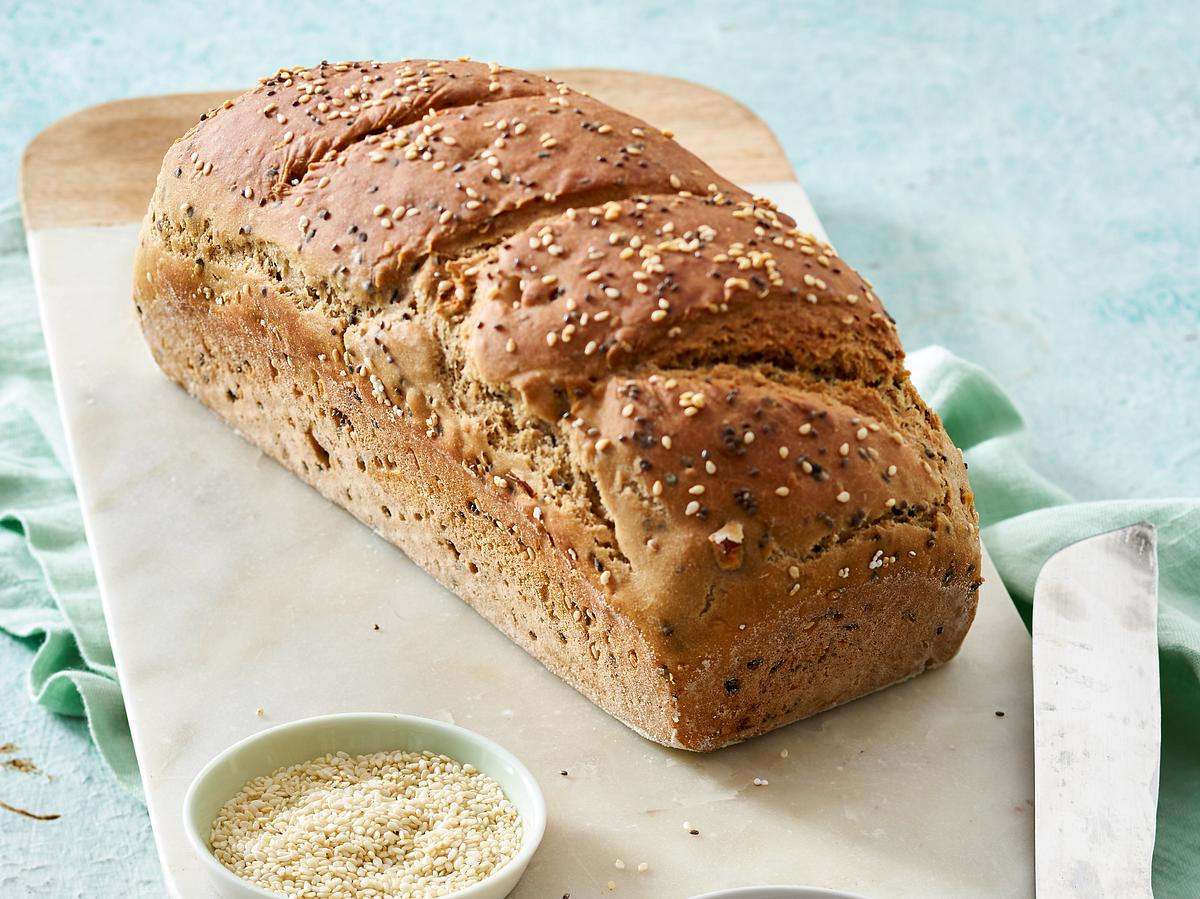 Gesundes Chia Brot mit Dinkelvollkornmehl