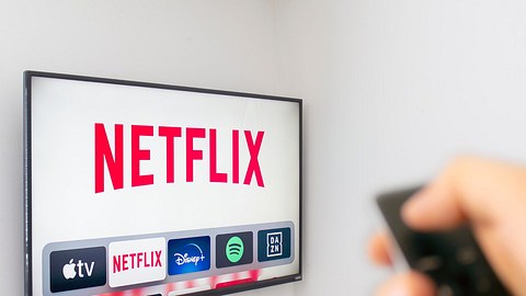 Geteilte Netflix-Accounts: Zugang bald nur noch über SMS? - Foto: iStock/Marvin Samuel Tolentino Pineda