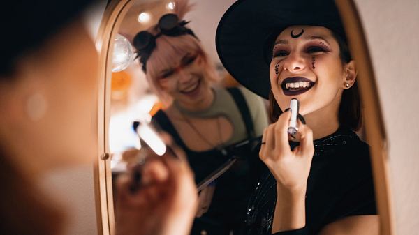 Halloween Make-Up - Foto: Getty Images/ SrdjanPav