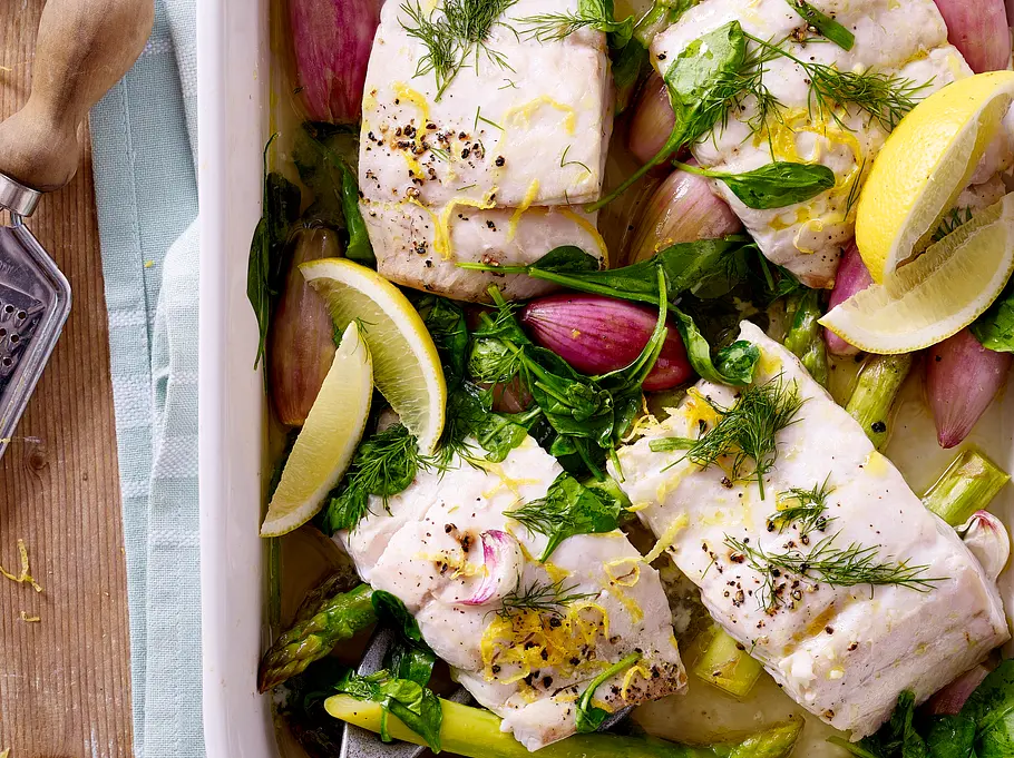 GLYX Rezept für gebackenes Seelachsfilet mit Spargel GLYX Rezept für gebackenes Seelachsfilet mit Spargel
