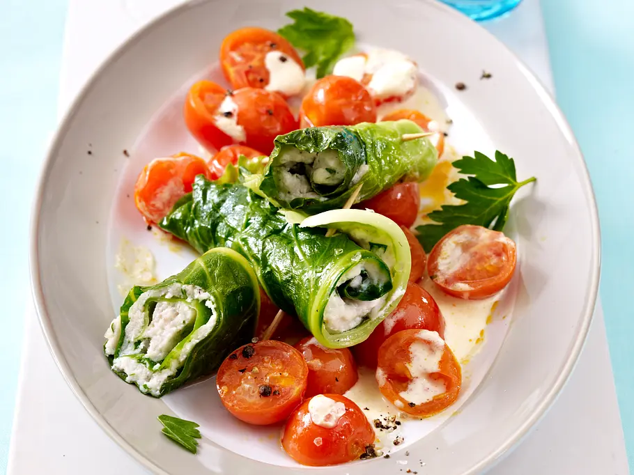 GLYX Rezept für Spitzkohlrouladen mit Fischfarce GLYX Rezept für Spitzkohlrouladen mit Fischfarce