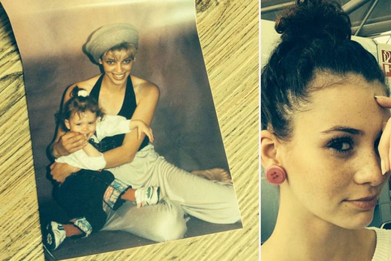 GNTM-Betty postet Kinderbild mit ihrer Mutter gntm betty postet kinderbild mit ihrer mutter