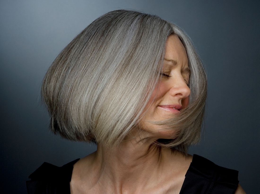 Graue Haare frech aufpeppen: Diese 10 Frisuren musst du kennen! | Wunderweib