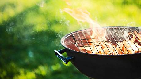 Grillunfälle vermeiden: 5 Fehler, die das Grillen gefährlich machen - Foto: iStock