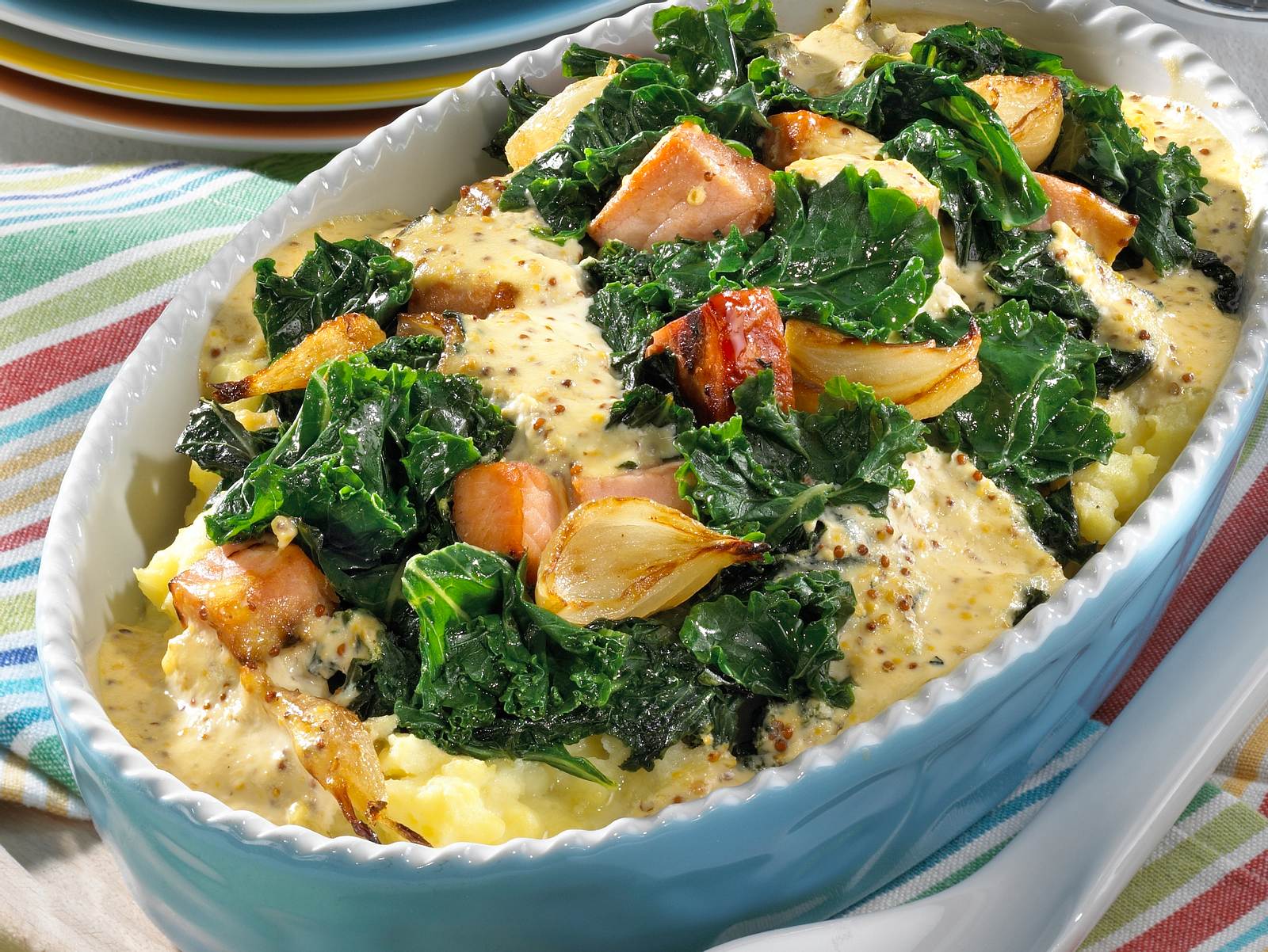 Grünkohl Auflauf mit Käse überbacken: Würzige Ofen-Rezepte | Wunderweib