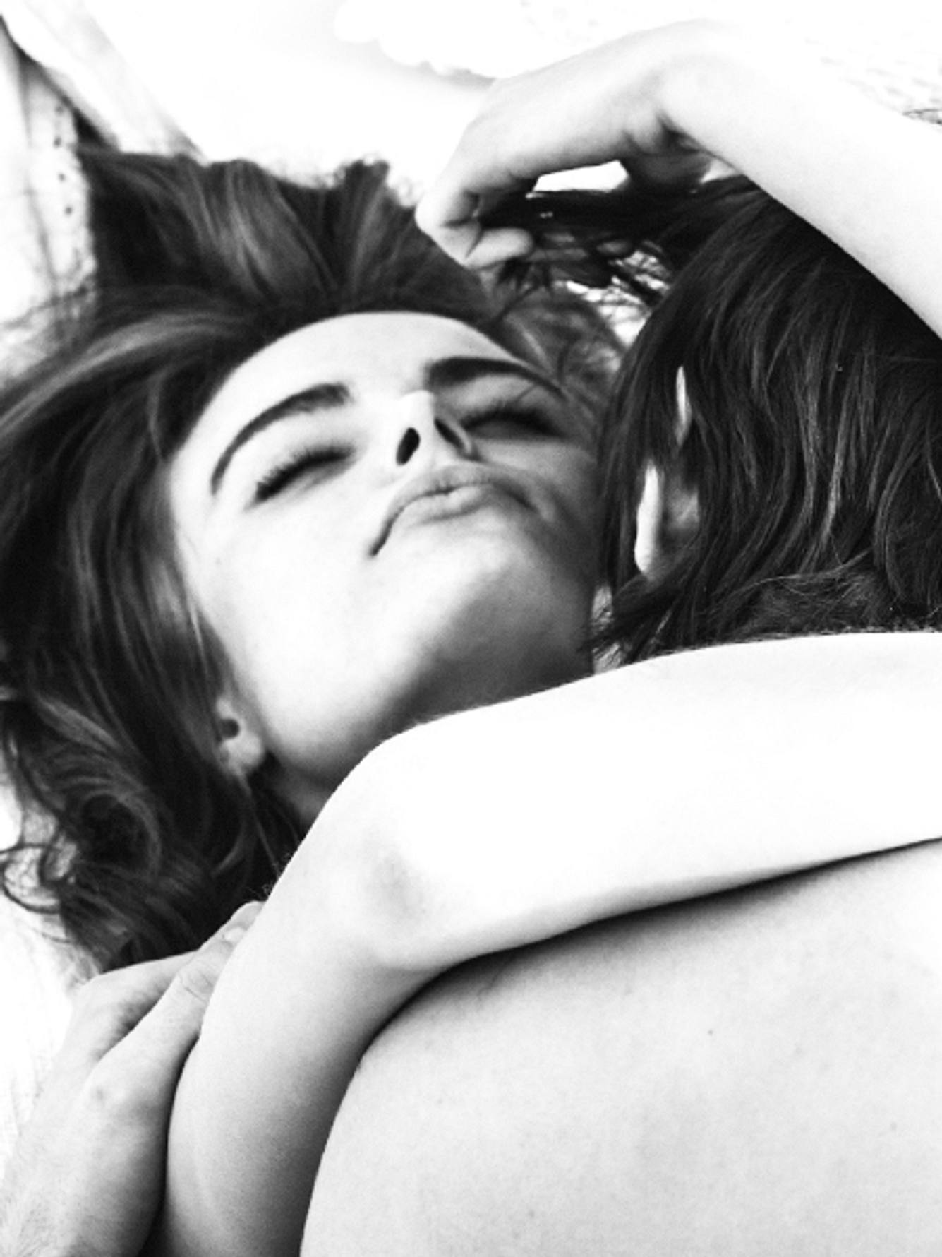 Ehe-Sex ist wunderbar vertraut und liebevoll. guter ehe sex