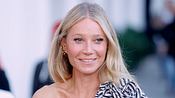 Gwyneth Paltrow graue Haare mit Strähnchen aufpeppen - Foto: Frazer Harrison/WireImage/ gettyimages