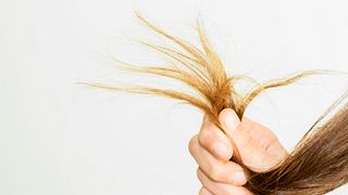Haarbruch: Diese Frisuren sind Schuld an kaputten Haaren - Foto: SonerCdem/iStock