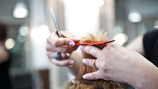 Diese 5 einfachen Haarschnitte für Frauen ab 41, lassen dich 7 Jahre jünger aussehen - Foto: ImageegamI/iStock