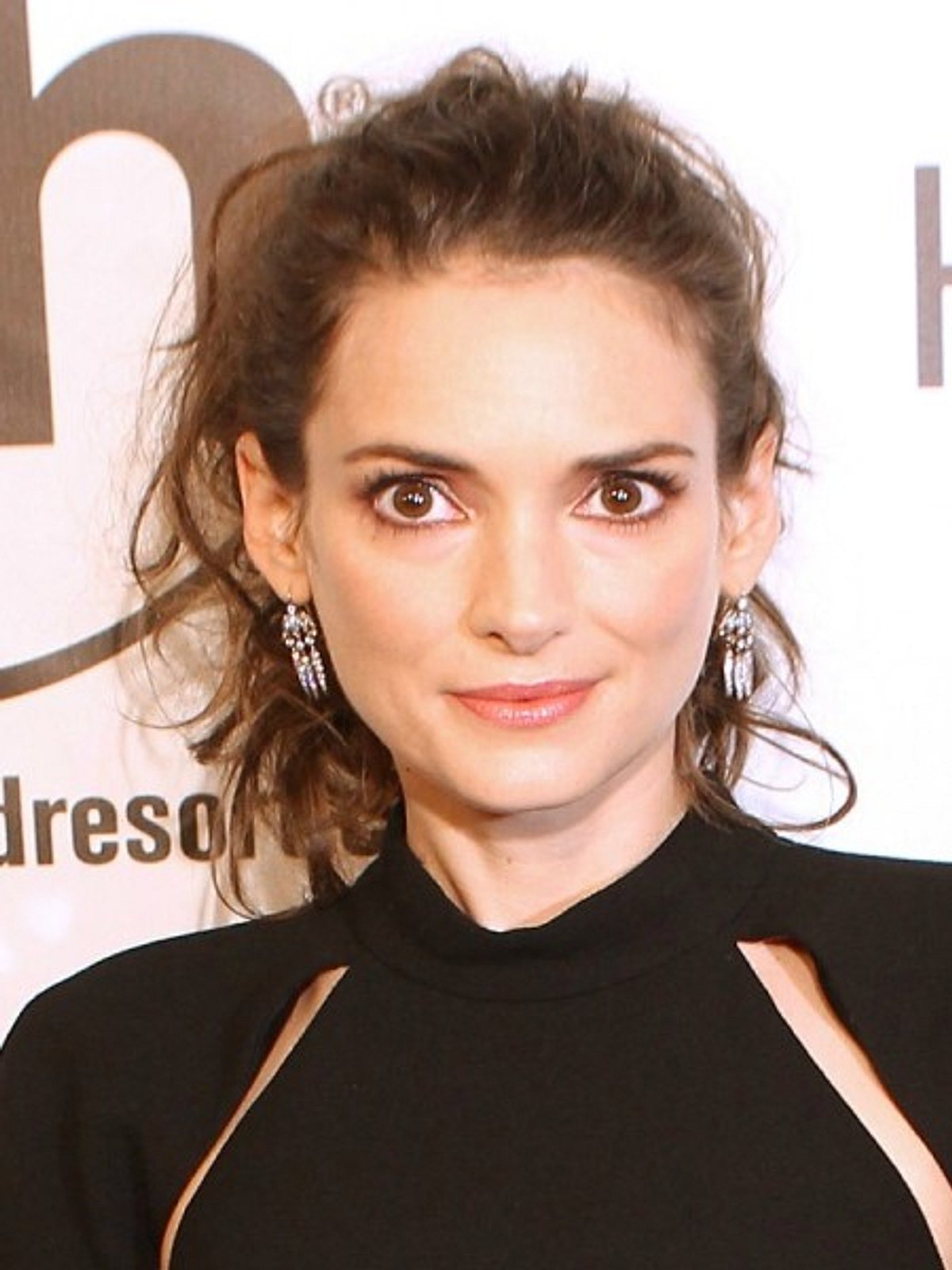 haessliche frisuren der stars winona ryder mit zerzauselten haaren