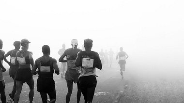 Manchmal muss man einen Halbmarathon trotz Training absagen. - Foto: iStock / millsrymer