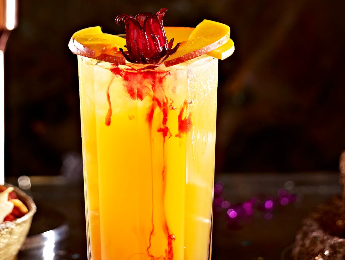 Halloween-Cocktail Bloody Flower