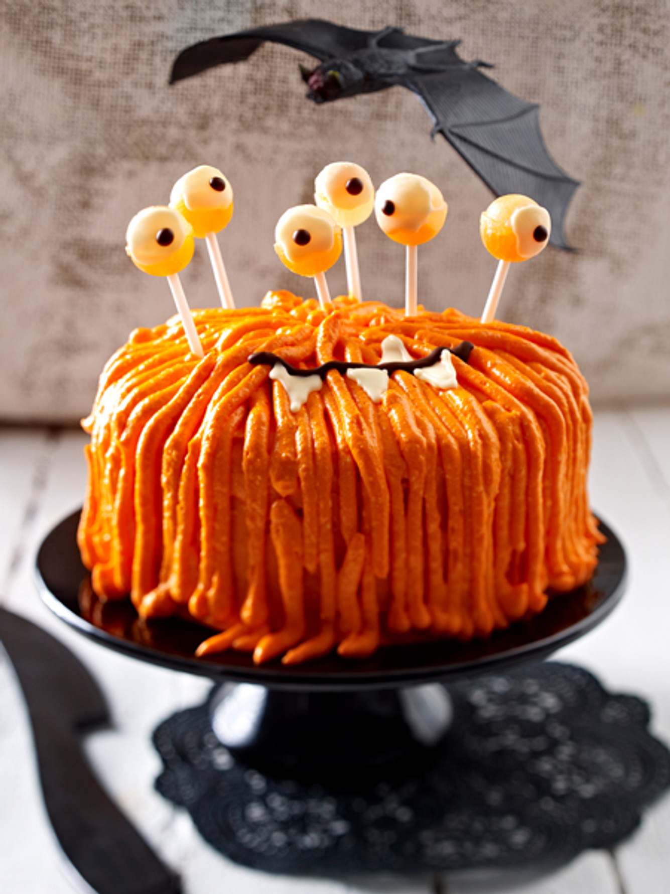 Die Monster-Torte ist die Königin unter den Halloween-Kuchen - deine Kinder werden sie lieben Die Monster-Torte ist die Königin unter den Halloween-Kuchen - deine Kinder werden sie lieben