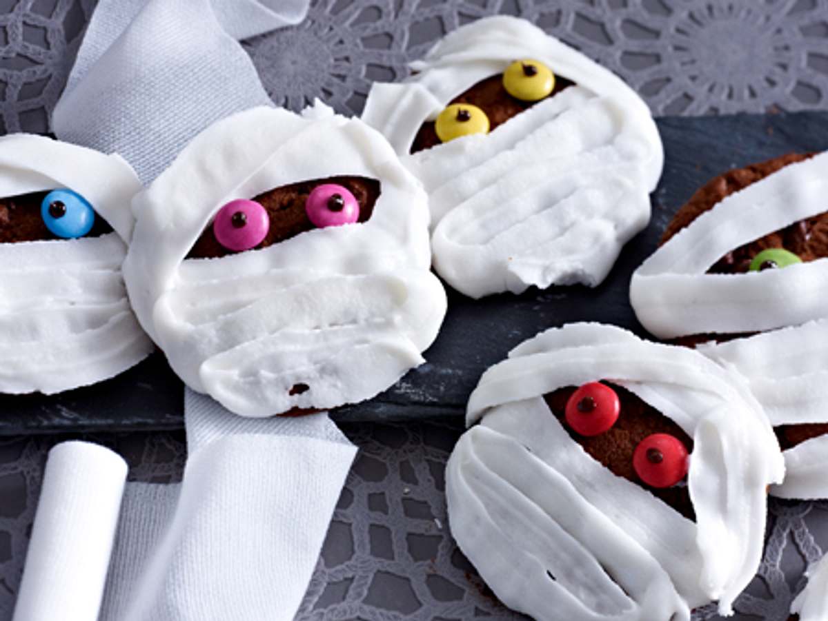 Creepy: Die Mumien-Cookies sind natürlich einbandagiert
