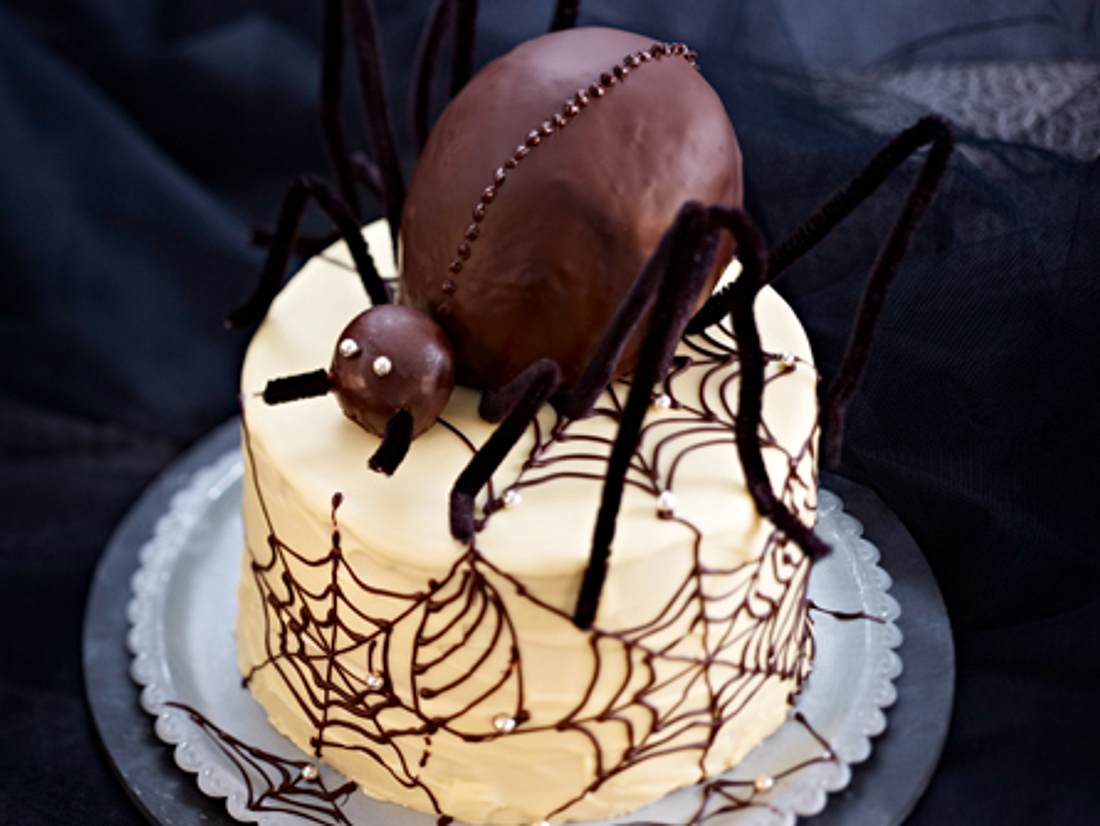 Gruselige Halloween-Torte: die Spinnen-Torte dürfte ihren Zweck erfüllen Gruselige Halloween-Torte: die Spinnen-Torte dürfte ihren Zweck erfüllen