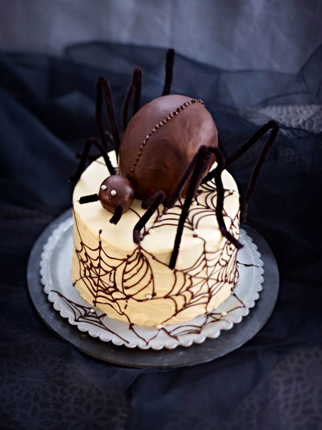 Gruselige Halloween-Torte: die Spinnen-Torte dürfte ihren Zweck erfüllen Gruselige Halloween-Torte: die Spinnen-Torte dürfte ihren Zweck erfüllen