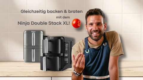 Ninja Double Stack XL auf Küchenzeile und Mann in Kochschürze im Vordergrund - Foto: Wunderweib