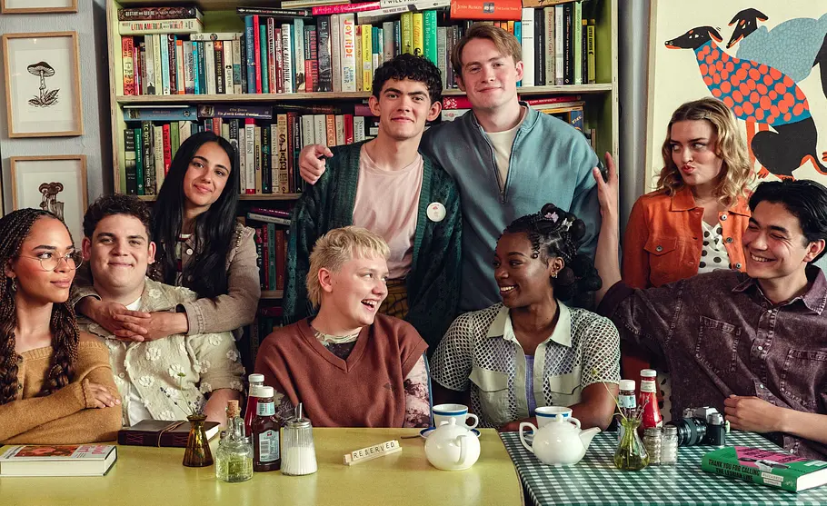 Cast von „Heartstopper Forever“ auf dem First-Look-Foto zum Film.