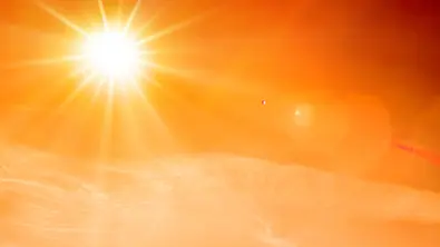 Die Hitze kommt nun nach Europa. - Foto: istock/Xurzon