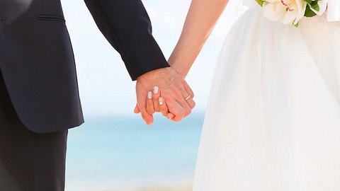 Sind Lisa und Michael bei Hochzeit auf den ersten Blick ein perfektes Match? - Foto: HIDEKO/istock