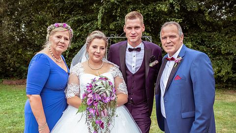 Sarafina Wollny: Die ersten Fotos von ihrer Hochzeit mit Peter - Foto: RTL II