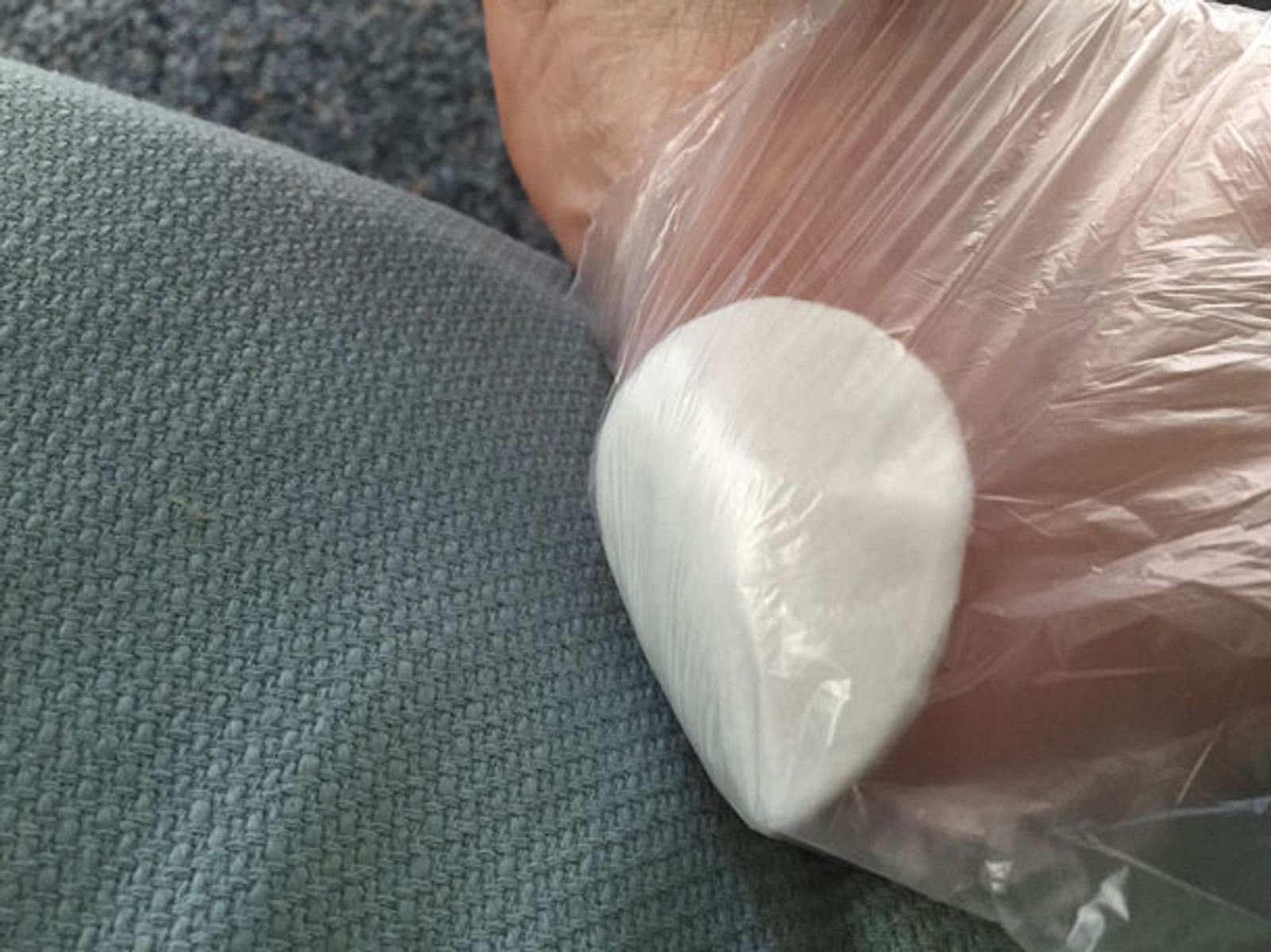 MegaDIYTipp gegen Hornhaut Wattepad mit Aspirin und Zitronensaft