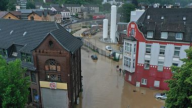 Das Hochwasser hat 42 Menschenleben gefordert. - Foto: Getty Images/ INA FASSBENDER/AFP