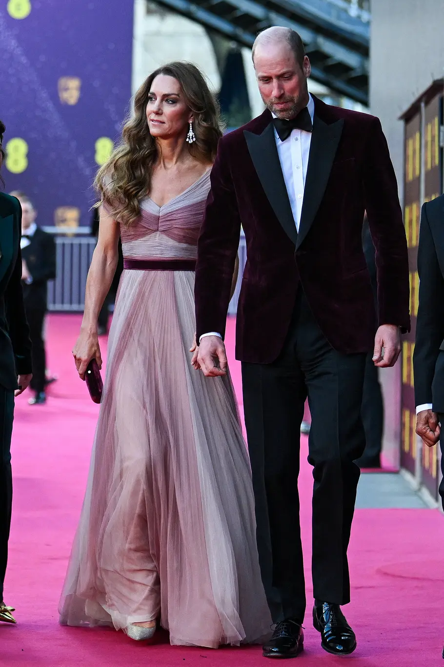 Prince William in Giorgio Armani und Kate Middleton in Gucci