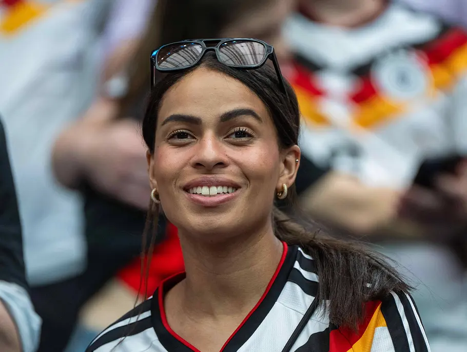 Sabrina Schlotterbeck auf der Tribüne bei der Fußball-WM 2026 Sabrina Schlotterbeck auf der Tribüne bei der Fußball-WM 2026