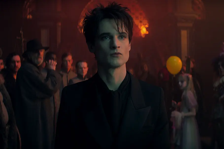 Tom Sturridge als Dream.