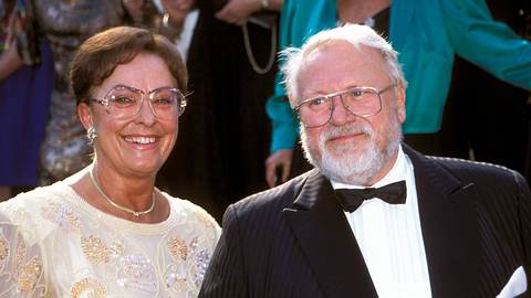 Günter und Lore Strack konnten ihr gemeinsames Glück 41 Jahre genießen – bis der Schauspieler überraschend starb. - Foto: IMAGO / Karo