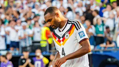 Jonathan Tah bei der FIFA Fußball Weltmeisterschaft 2026 im Sechszehntelfinale Deutschland gegen Paraguay. - Foto:  IMAGO / Kirchner-Media