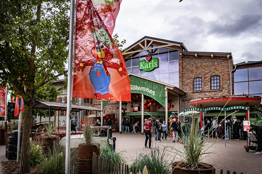 Brandenburg, Karls Erlebnisdorf Erdbeerhof in Elstal bei Berlin; Freizeitpark an der B5 bei Wustermark Brandenburg, Karls Erlebnisdorf Erdbeerhof in Elstal bei Berlin; Freizeitpark an der B5 bei Wustermark