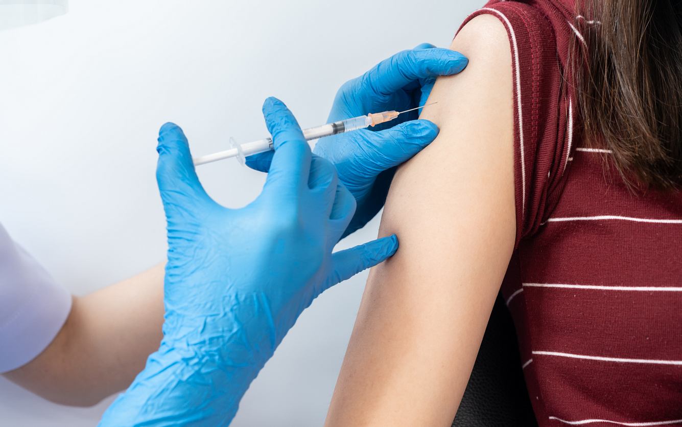 Impfen bei Erkältung: Darf man das? (Symbolbild)