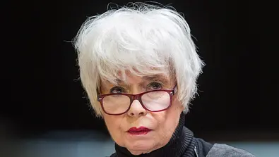 Ingrid Steeger: Sie spielt mit ihrem Leben! - Foto: IMAGO / Eibner