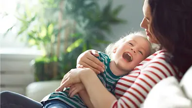 Quallen-Eltern: Dieser Elterntypus erzieht glückliche Kinder - Foto: iStock/ Choreograph