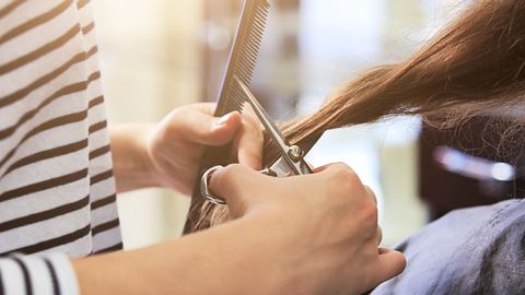 Trend-Frisuren eckiges Gesicht - Foto: iStock/petekarici