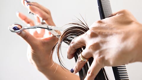 Classic Bob Trendfrisur für Frauen über 50 - Foto: iStock/ nimon_t